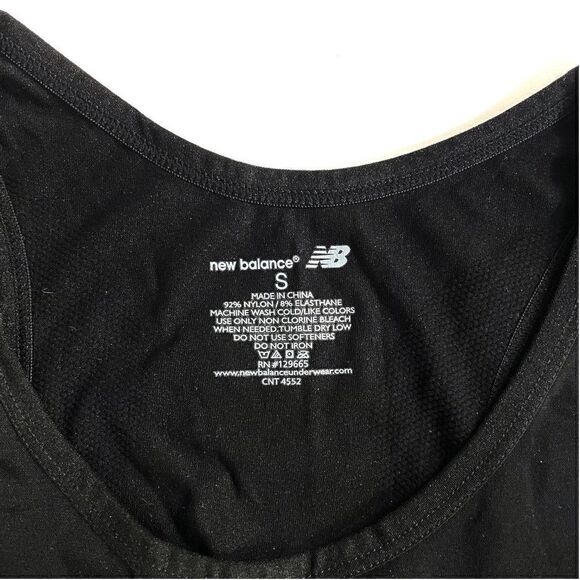 New Balance NWT Women’s Performance Seamless Tank in Caviar Black Size Small - Picture 8 of 12